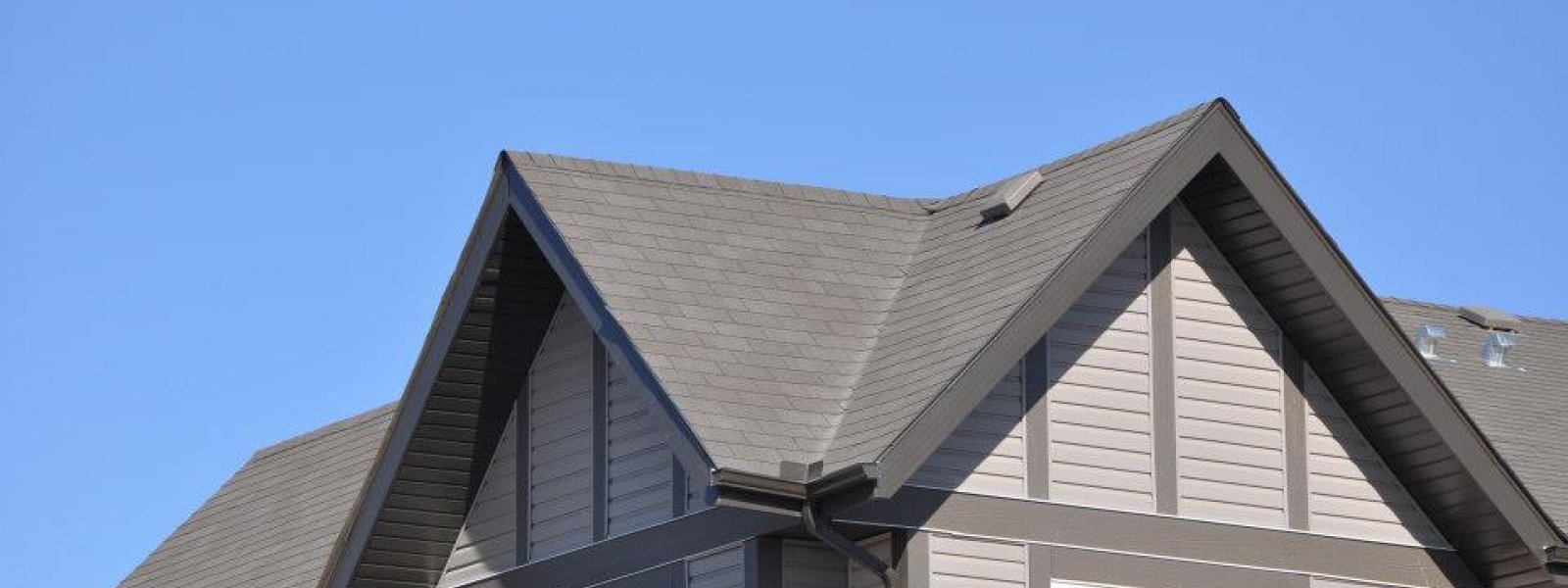 A Clark Roofing & Siding Ltd 👎 2.3/5 3 Reviews 3120 93 St