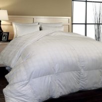 600 Windowpane Down Alternative Comforter